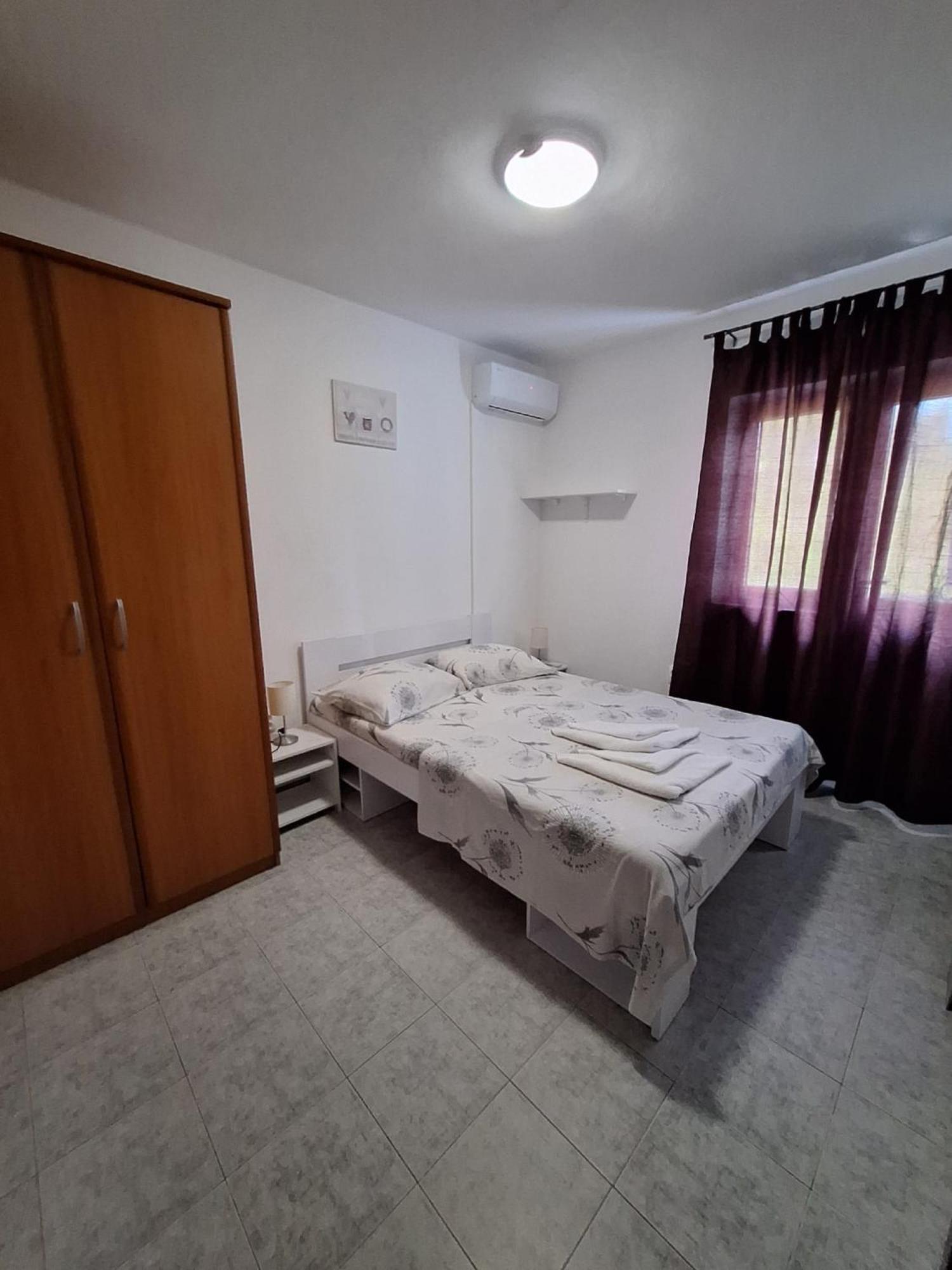 Apartments Dalmatin Žuljana Esterno foto